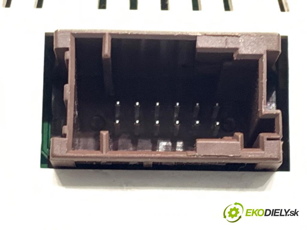 CITROEN C5 II liftback 2006 80 kW 1.6 HDi (RC8HZB) 1560 Dislpej 9657882880 (Prístrojová doska)