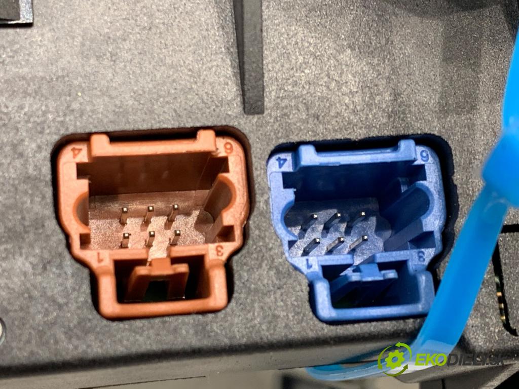 CITROEN C5 II liftback 2006 80 kW 1.6 HDi (RC8HZB) 1560 Prepínač kombinovaný 96592426XT (Prepínacie páčky pod volantom)