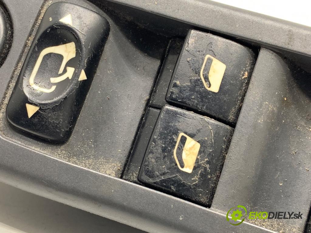 CITROEN C5 II liftback 2006 80 kW 1.6 HDi (RC8HZB) 1560 Prepínač okien 96514299ZF (Prepínacie páčky pod volantom)