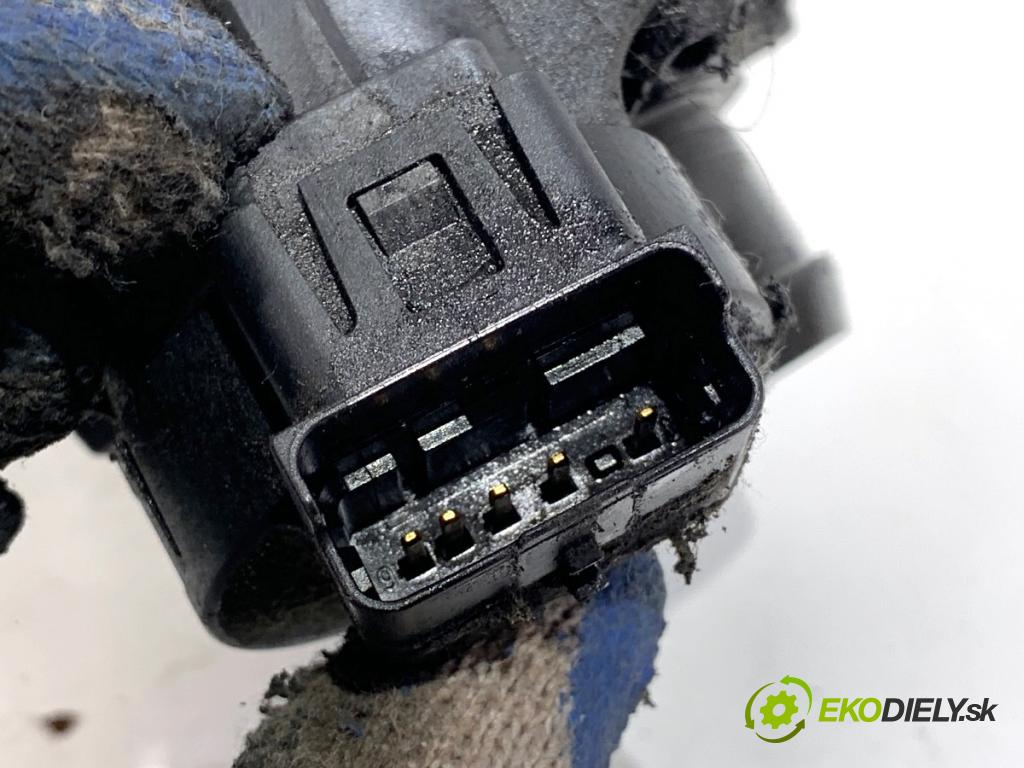 CITROEN C5 II liftback 2006 80 kW 1.6 HDi (RC8HZB) 1560 Škrtiaca klapka  (Škrtiaca klapka)