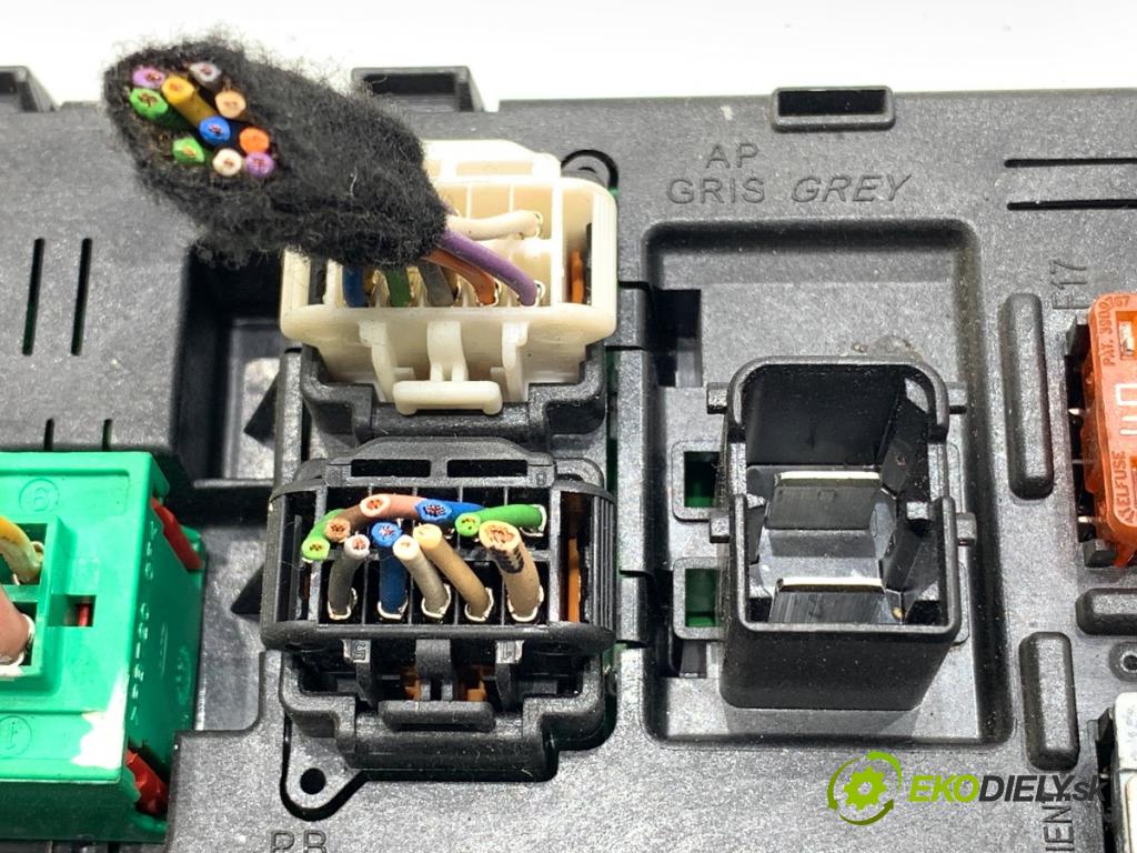 CITROEN C5 II liftback 2006 80 kW 1.6 HDi (RC8HZB) 1560 Modul BSI 9660105980 (Poistková skrinka)