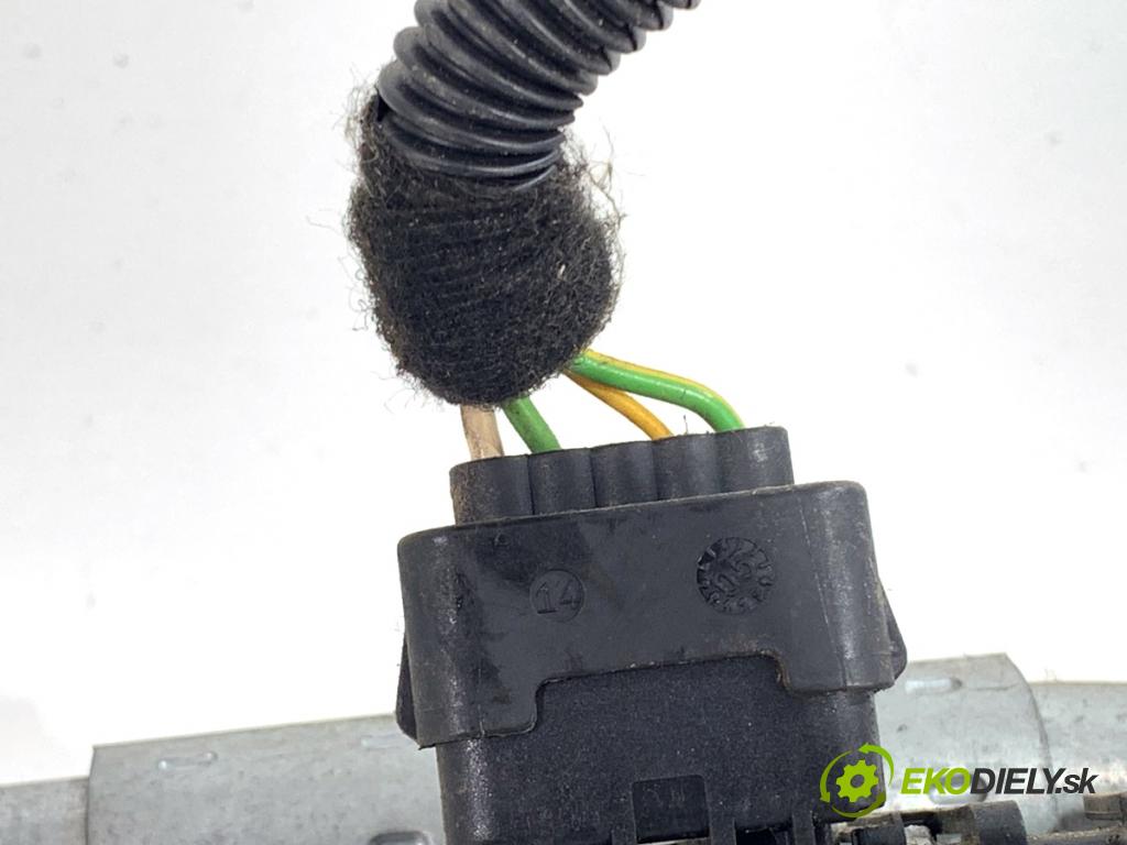 CITROEN C5 II liftback 2006 80 kW 1.6 HDi (RC8HZB) 1560 Mechanizmus stieračov predný 0390241700 (Motorček stieračov predný)