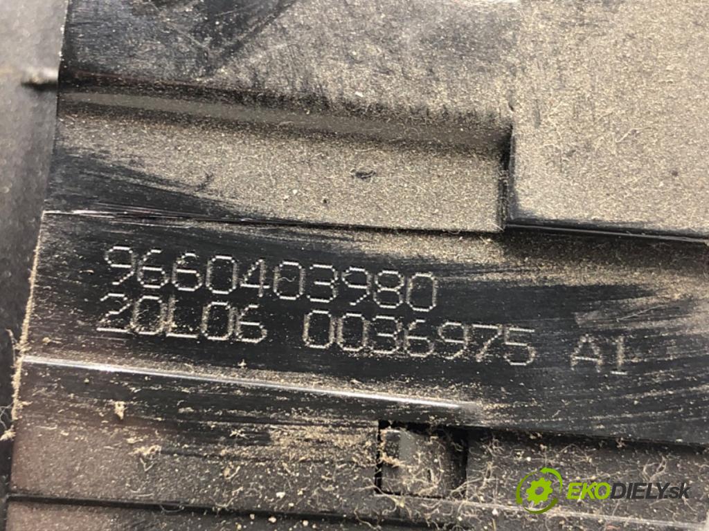 CITROEN C4 PICASSO I nadwozie wielkoprzestrzenne (MPV) 2007 103 kW 2.0 i 16V 1997 zámok dverí zad 9660403980