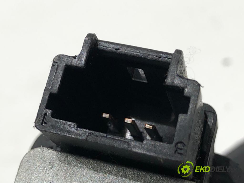 CITROEN C4 PICASSO I nadwozie wielkoprzestrzenne (MPV) 2007 103 kW 2.0 i 16V 1997 spinačka 36410600 (Spínacia skrinka)