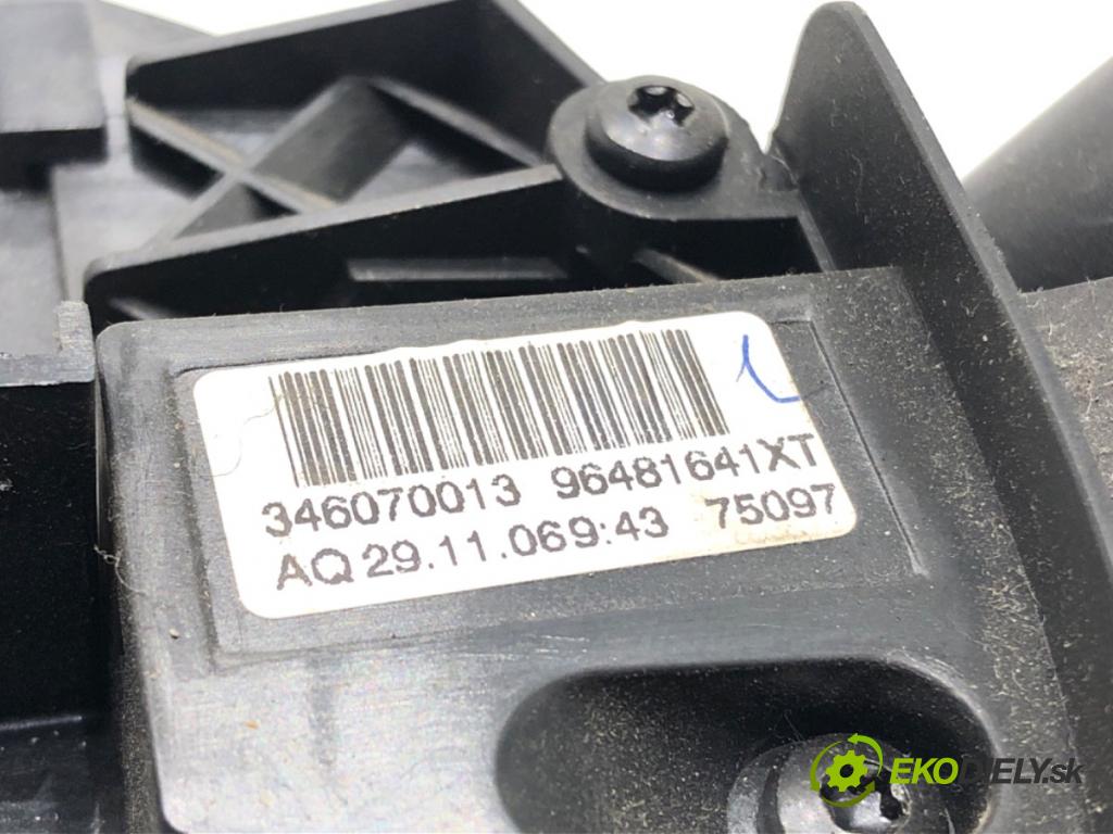 CITROEN C4 PICASSO I nadwozie wielkoprzestrzenne (MPV) 2007 103 kW 2.0 i 16V 1997 Prepínač kombinovaný 96627927XT (Prepínacie páčky pod volantom)