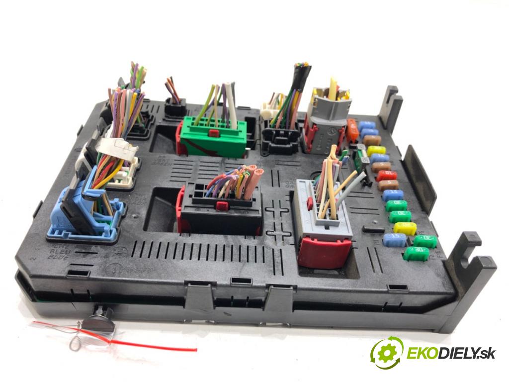 CITROEN C4 PICASSO I nadwozie wielkoprzestrzenne (MPV) 2007 103 kW 2.0 i 16V 1997 modul BSI 9663510180 (Pojistková skříňka)