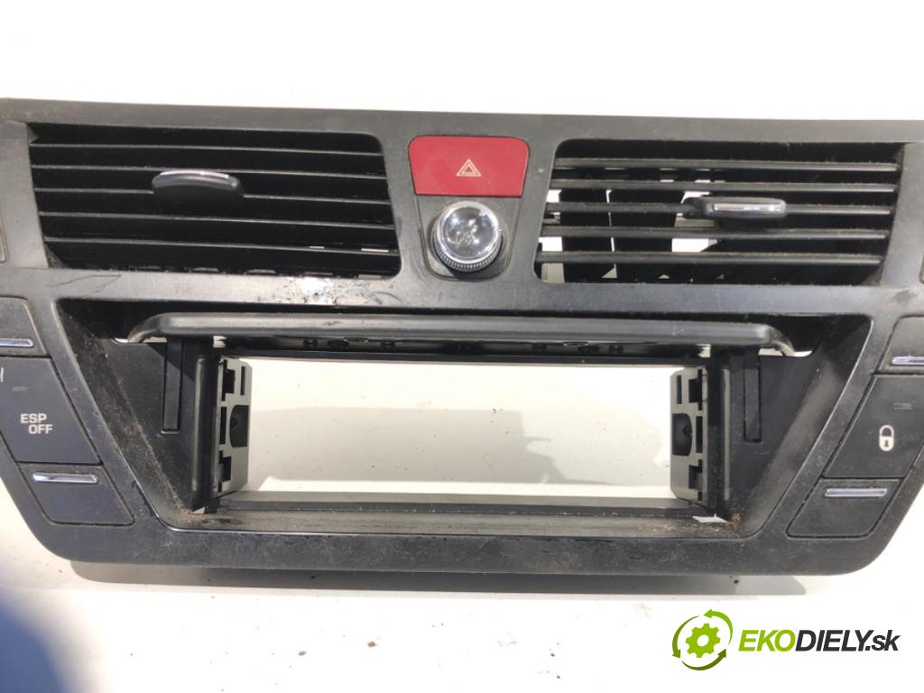 CITROEN C4 PICASSO I nadwozie wielkoprzestrzenne (MPV) 2007 103 kW 2.0 i 16V 1997 Mriežky kúrenia predný 96832655ZD