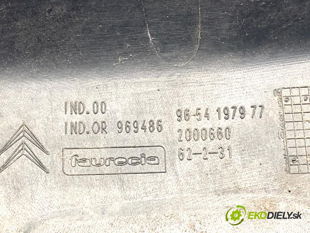 CITROEN C4 PICASSO I nadwozie wielkoprzestrzenne (MPV) 2007 103 kW 2.0 i 16V 1997 Mriežky nárazníka ľavy predný 9654197977