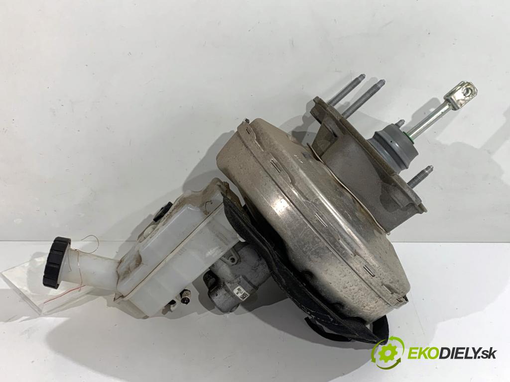 RENAULT CLIO V liftback 2020 74 kW 1.0 TCe 100 (B7MT) 999 Posilovač bŕzd 472109156R