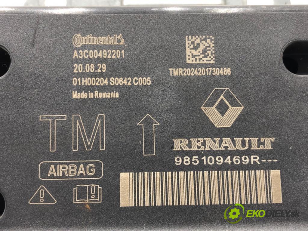 RENAULT CLIO V liftback 2020 74 kW 1.0 TCe 100 (B7MT) 999 senzor airbag 985109469R (Snímač)