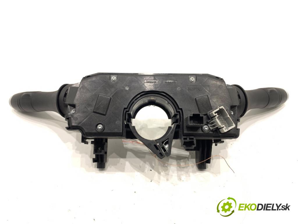 RENAULT CLIO V liftback 2020 74 kW 1.0 TCe 100 (B7MT) 999 Prepínač kombinovaný 255675601R (Prepínacie páčky pod volantom)