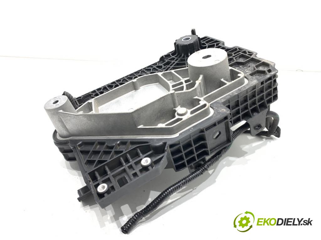 RENAULT CLIO V liftback 2020 74 kW 1.0 TCe 100 (B7MT) 999 Obal akumulátora P1019156A
