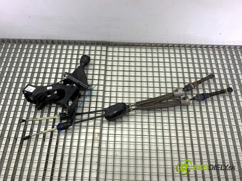 RENAULT CLIO V liftback 2020 74 kW 1.0 TCe 100 (B7MT) 999 Kulisa 349010138R (Rýchlostná páka (kulisa))