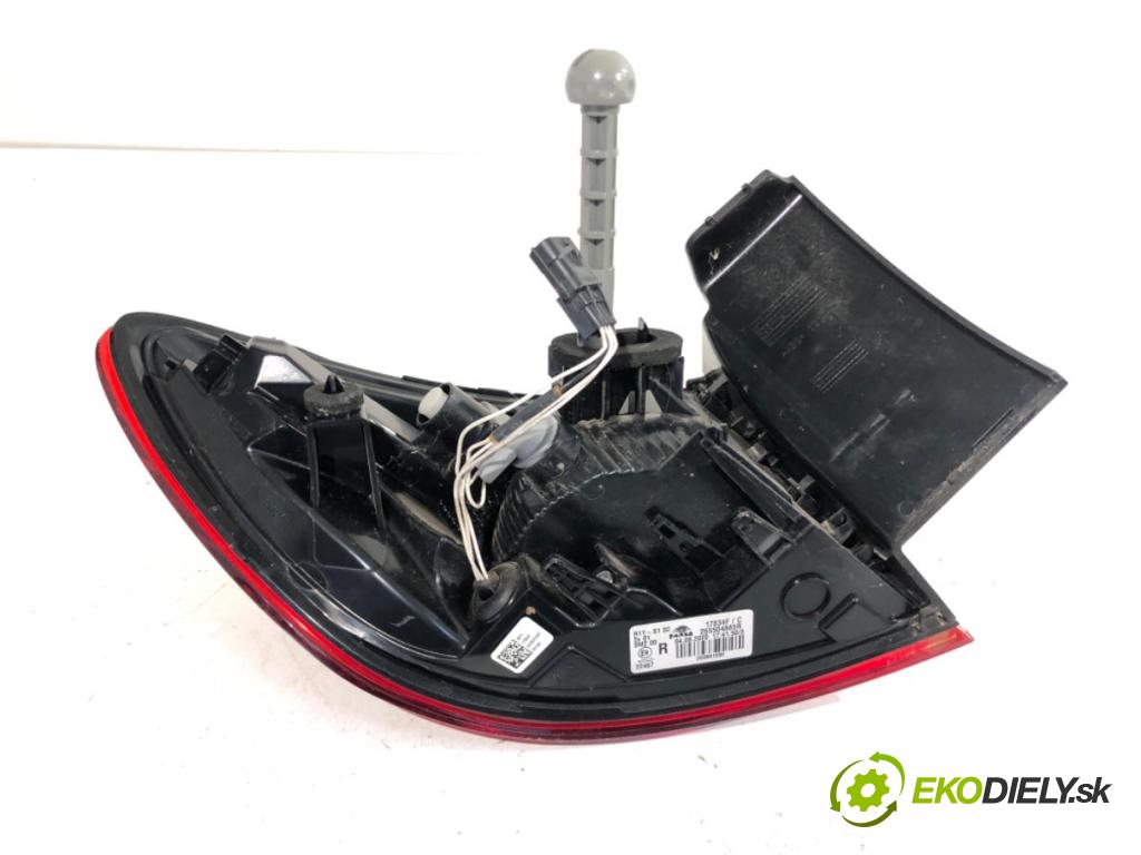 RENAULT CLIO V liftback 2020 74 kW 1.0 TCe 100 (B7MT) 999 Svetlo pravy zad 265504885R