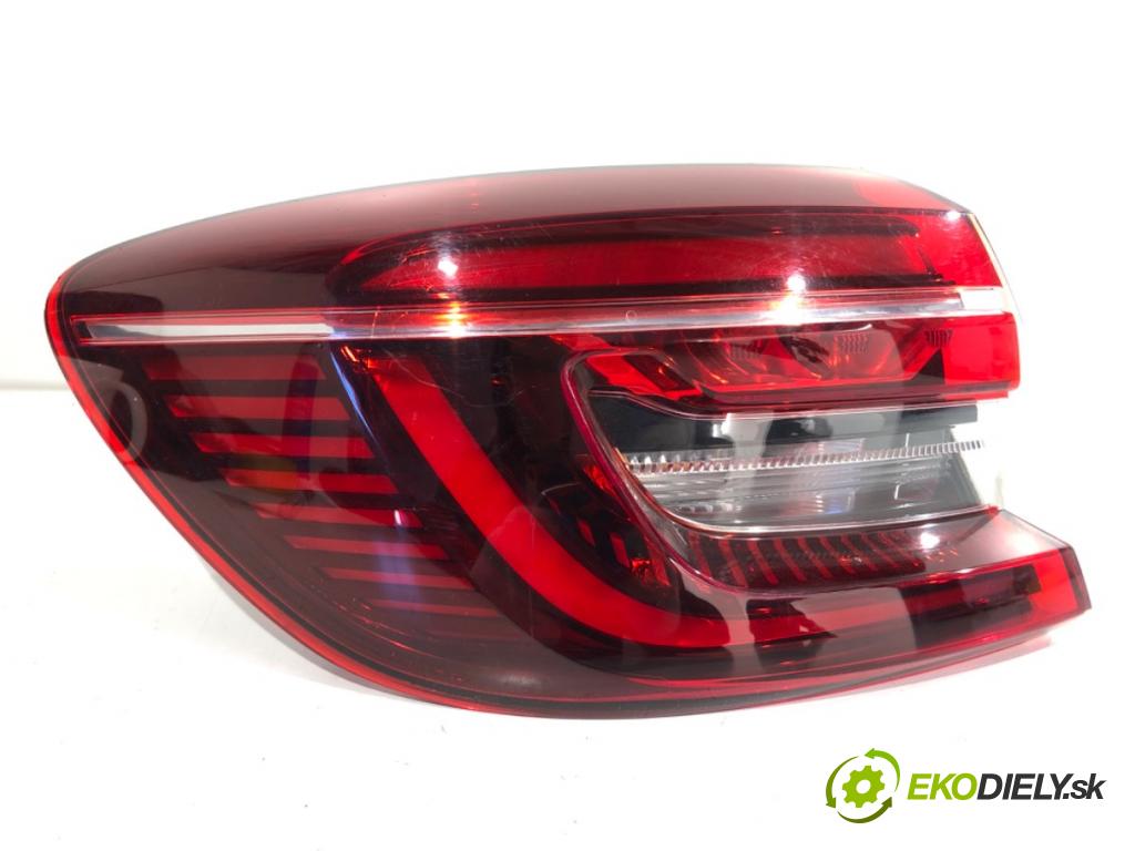 RENAULT CLIO V liftback 2020 74 kW 1.0 TCe 100 (B7MT) 999 světlo levý zadní část 265551035R