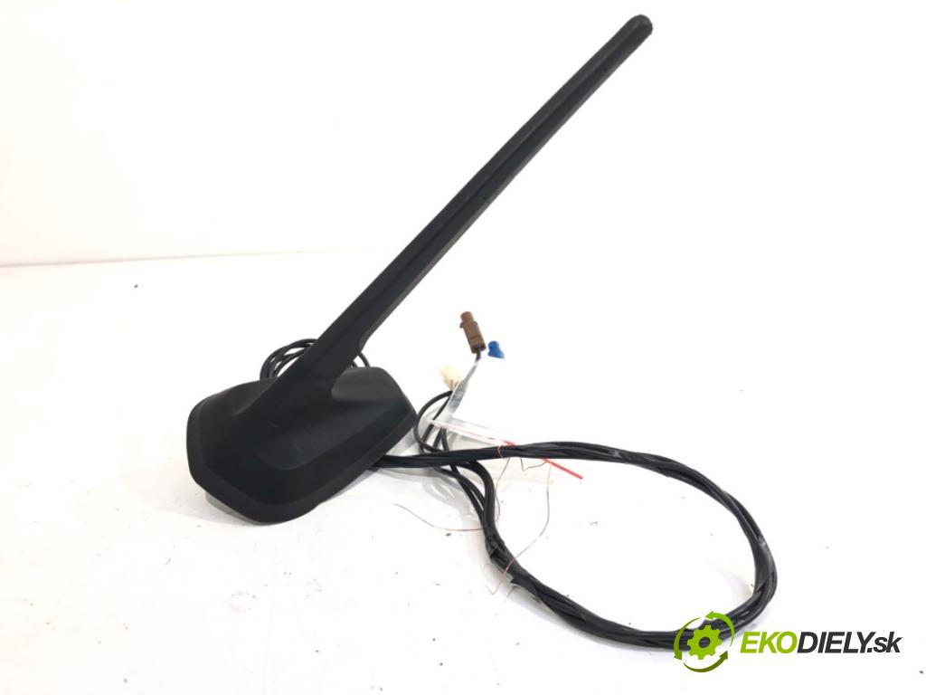 RENAULT CLIO V liftback 2020 74 kW 1.0 TCe 100 (B7MT) 999 ANTENA 
