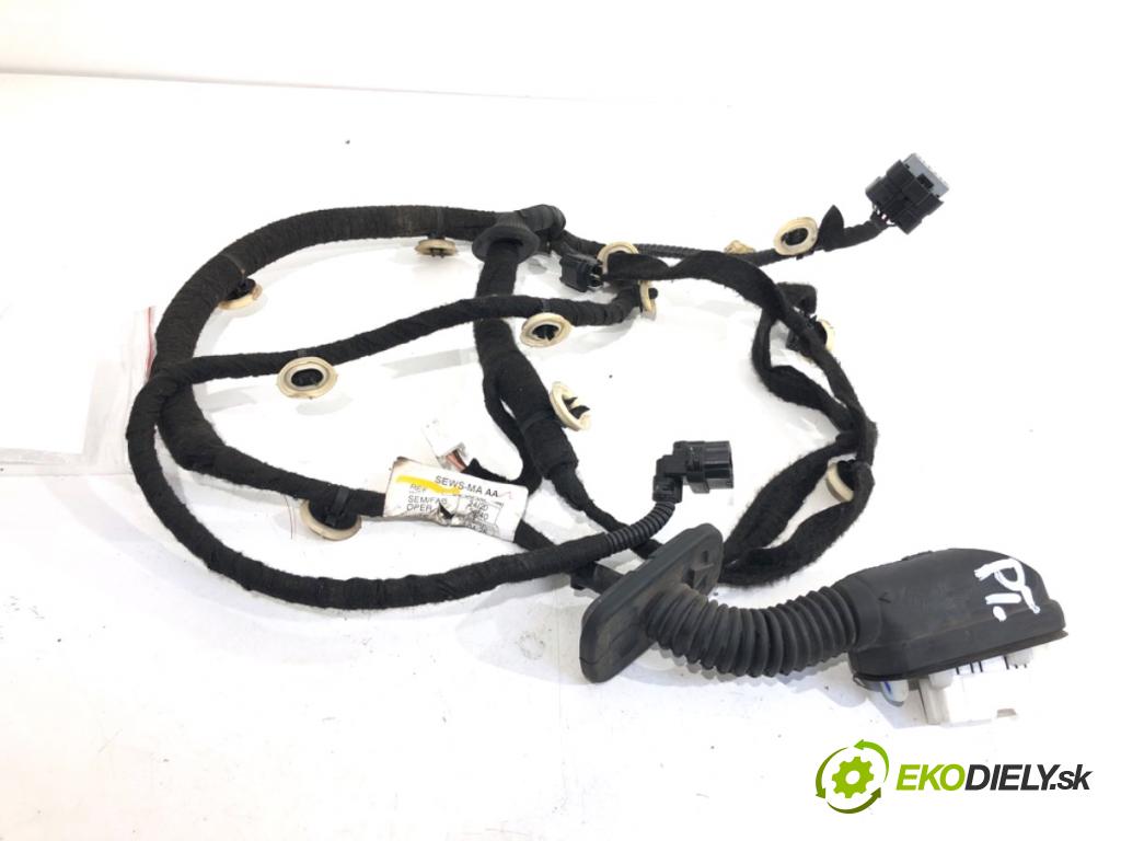 RENAULT CLIO V liftback 2020 74 kW 1.0 TCe 100 (B7MT) 999 Káblovačka Dvere zad pravy 241263888R