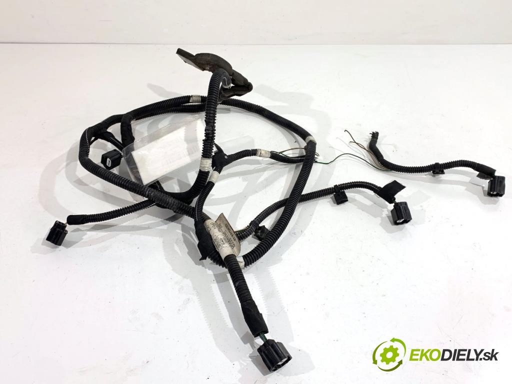 RENAULT CLIO V liftback 2020 74 kW 1.0 TCe 100 (B7MT) 999 Káblovačka PDC predný 240702855R