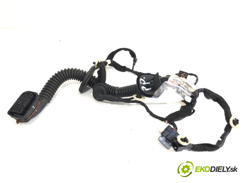 RENAULT CLIO V liftback 2020 74 kW 1.0 TCe 100 (B7MT) 999 Káblovačka Dvere predný pravy 241249236R