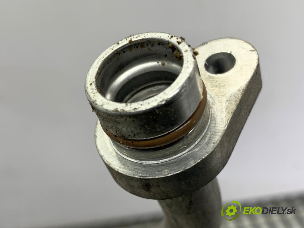 RENAULT CLIO V liftback 2020 74 kW 1.0 TCe 100 (B7MT) 999 rúrka klimatizace 924540725R (Trubka klimatizace)