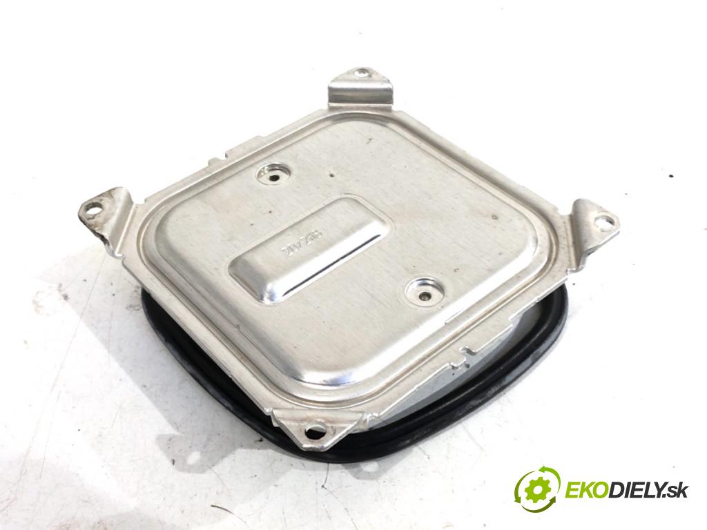 RENAULT CLIO V liftback 2020 74 kW 1.0 TCe 100 (B7MT) 999 Menič XENON 260556623R (Riadiaca jednotka xenónu)