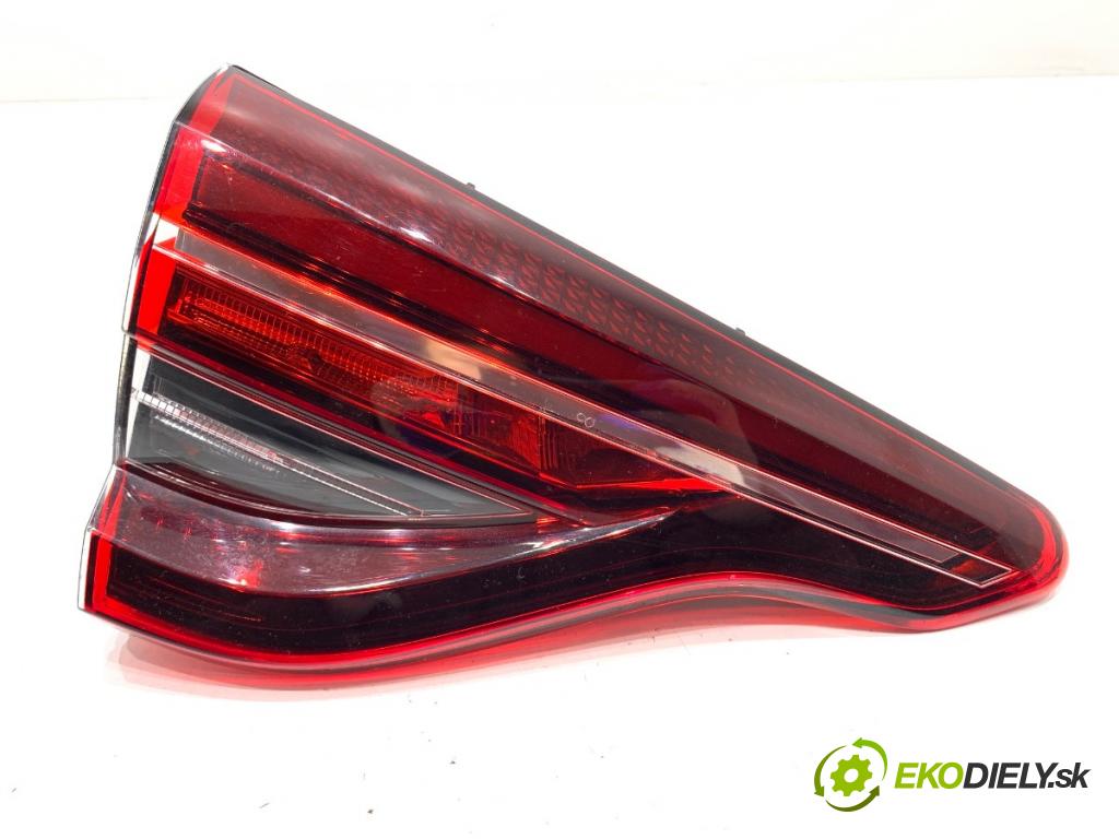 RENAULT CLIO V liftback 2020 74 kW 1.0 TCe 100 (B7MT) 999 světlo zadní část levá strana vnitřní 265553226R (Klika dveří ostatní)