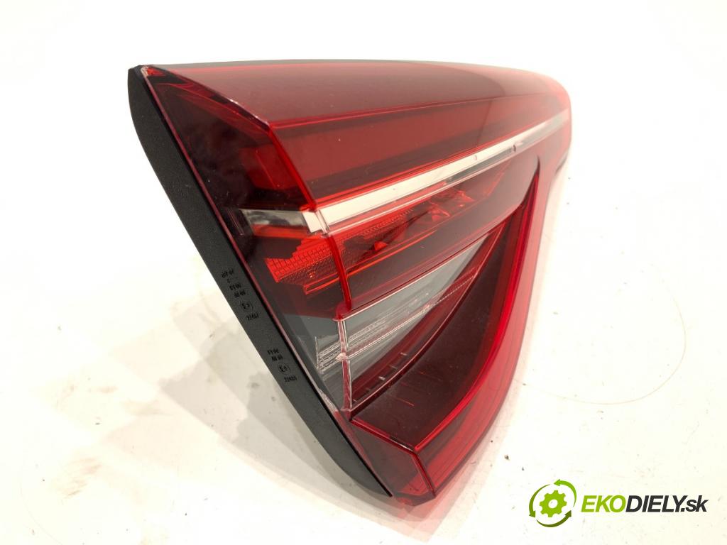 RENAULT CLIO V liftback 2020 74 kW 1.0 TCe 100 (B7MT) 999 světlo zadní část levá strana vnitřní 265553226R (Klika dveří ostatní)