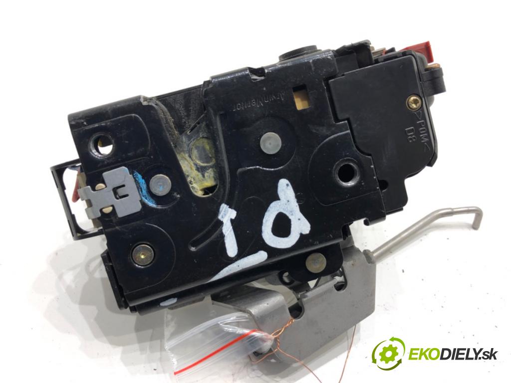 AUDI A4 B6 sedan 2004 96 kW 1.9 TDI 1896 zámok dveře pravý zadní část 8E0839016C