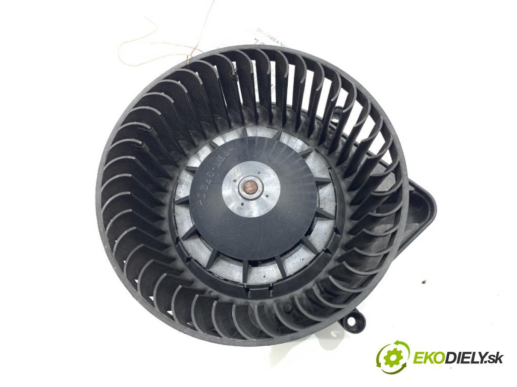 AUDI A4 B6 sedan 2004 96 kW 1.9 TDI 1896 ventilátor kúrenia 8E1820021E