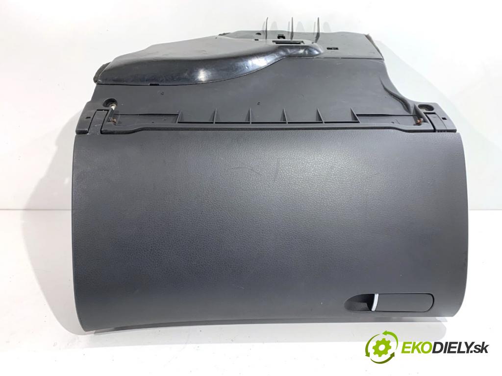 AUDI A4 B6 sedan 2004 96 kW 1.9 TDI 1896 Priehradka, kastlík spolujazdca 8E1857035C (Priehradka (kastlík))