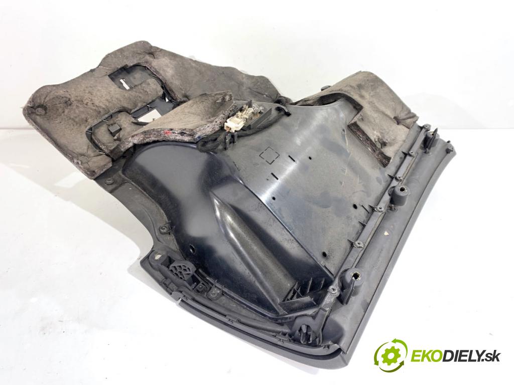 AUDI A4 B6 sedan 2004 96 kW 1.9 TDI 1896 Priehradka, kastlík spolujazdca 8E1857035C (Priehradka (kastlík))