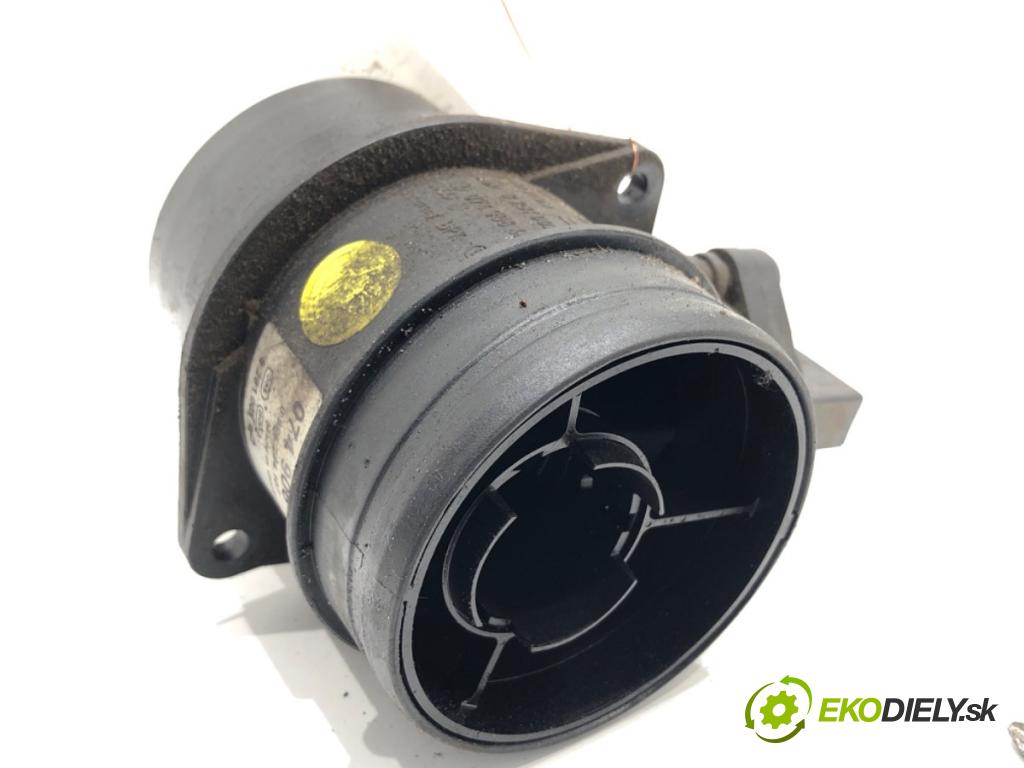 AUDI A4 B6 sedan 2004 96 kW 1.9 TDI 1896 Váha vzduchu 074906461B (Váha vzduchu)