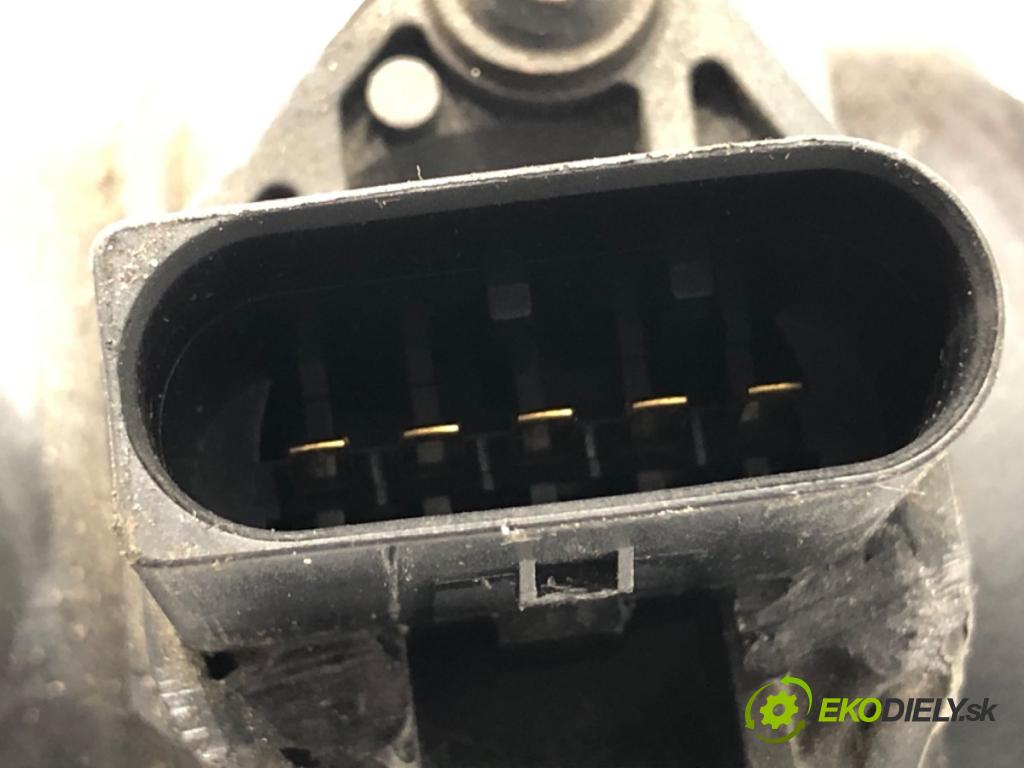 AUDI A4 B6 sedan 2004 96 kW 1.9 TDI 1896 Váha vzduchu 074906461B (Váha vzduchu)