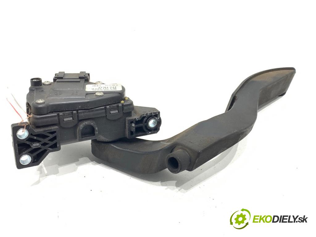 AUDI A4 B6 sedan 2004 96 kW 1.9 TDI 1896 potenciometr plynového pedálu 8E1721523B (Potenciometr plynového pedálu)