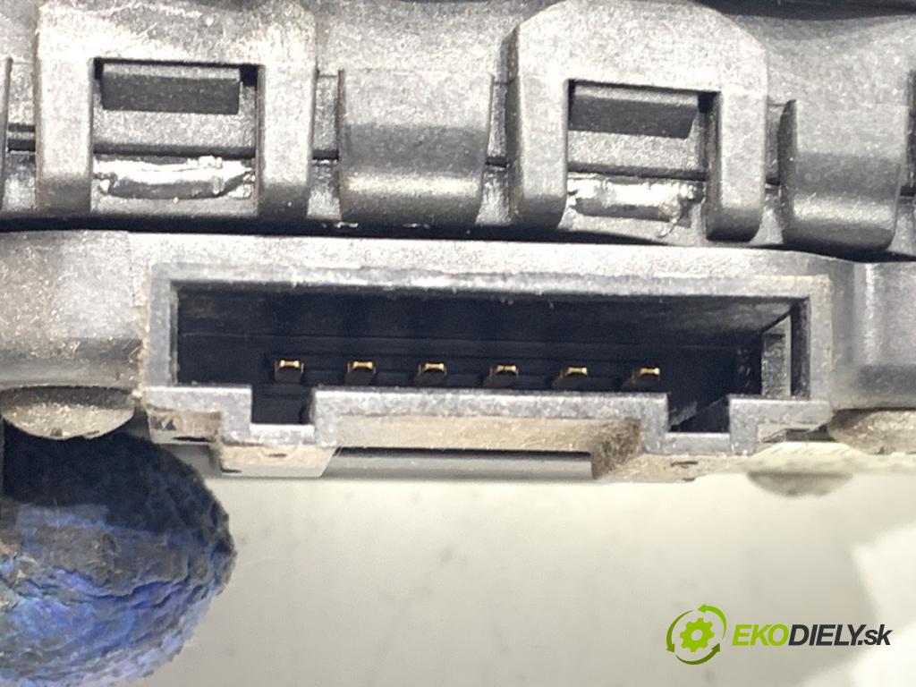 AUDI A4 B6 sedan 2004 96 kW 1.9 TDI 1896 potenciometr plynového pedálu 8E1721523B (Potenciometr plynového pedálu)