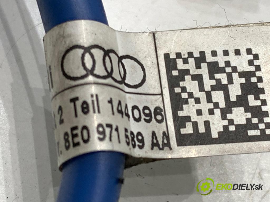 AUDI A4 B6 sedan 2004 96 kW 1.9 TDI 1896 Káblovačka silentbloku airbag 8E0971589AA