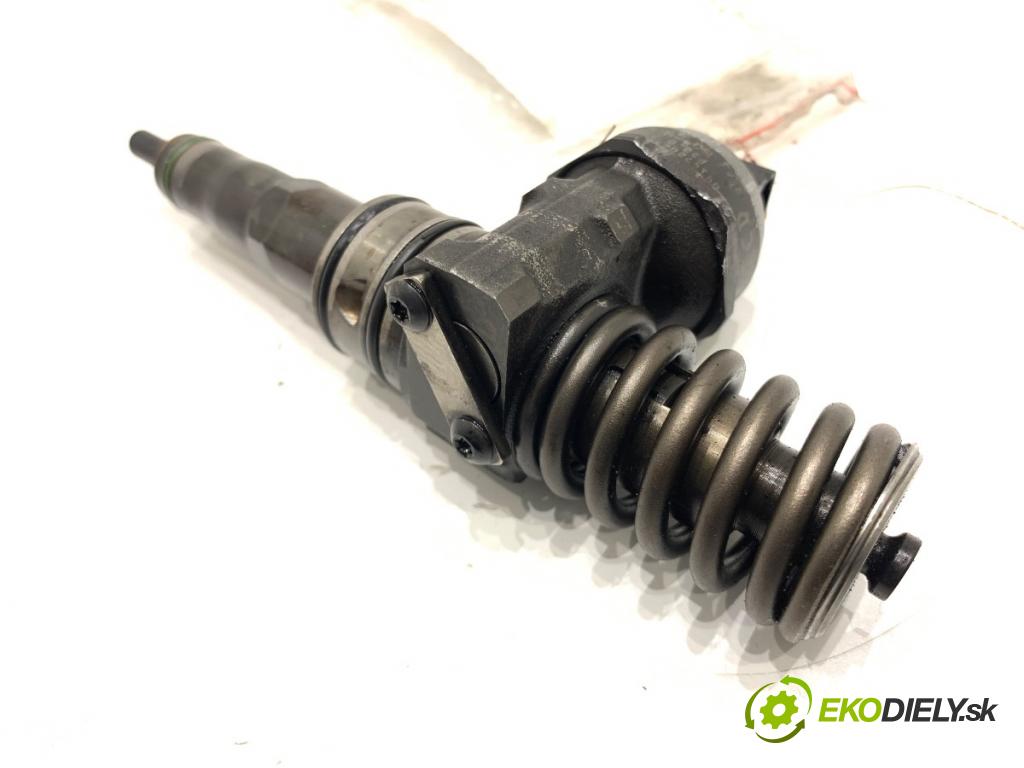 AUDI A4 B6 sedan 2004 96 kW 1.9 TDI 1896 vstříkovač 038130073BA (Vstřikovač paliva)