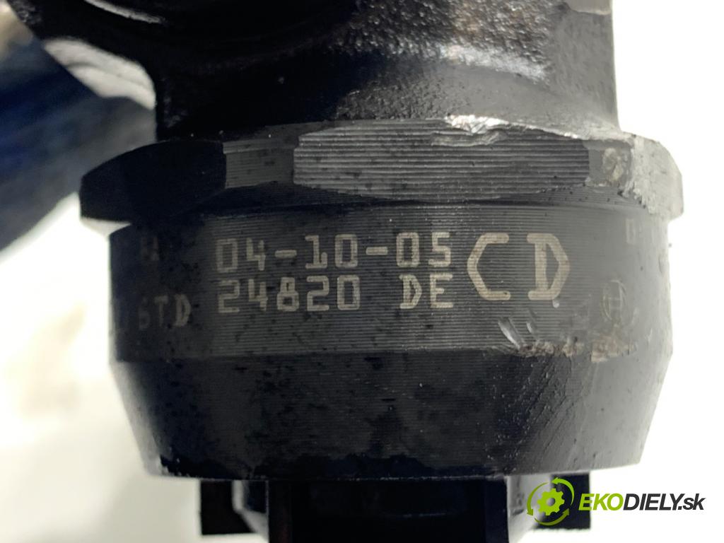 AUDI A4 B6 sedan 2004 96 kW 1.9 TDI 1896 vstříkovač 038130073BA (Vstřikovač paliva)