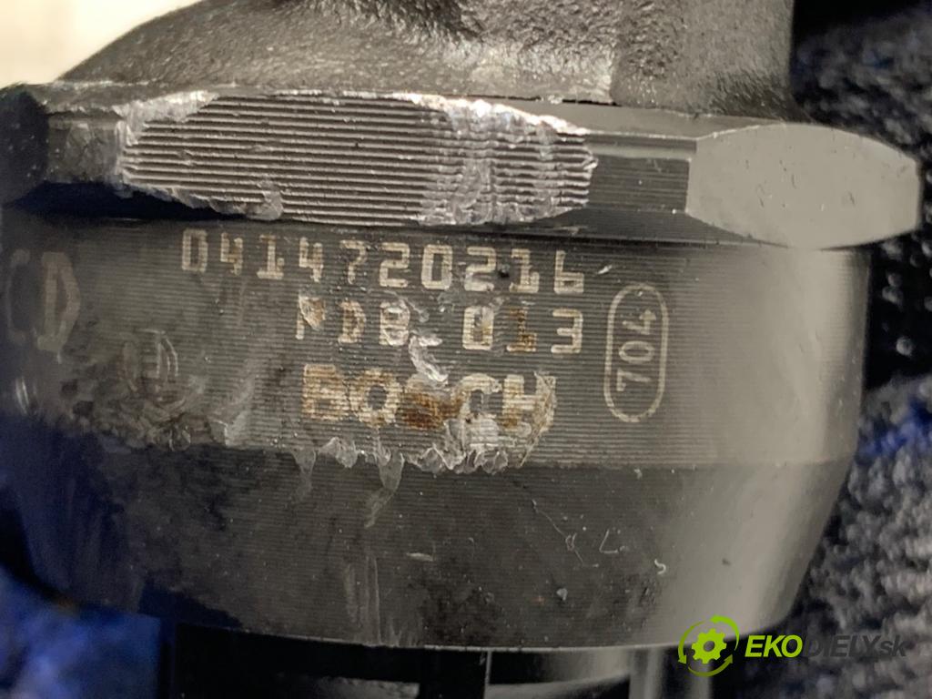 AUDI A4 B6 sedan 2004 96 kW 1.9 TDI 1896 Vstrekovač 038130073BA (Vstrekovač paliva)