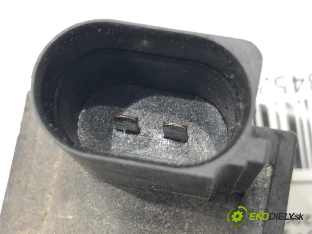 AUDI A4 B6 sedan 2004 96 kW 1.9 TDI 1896 ventil tlaku 8E0906628C (Ventil)