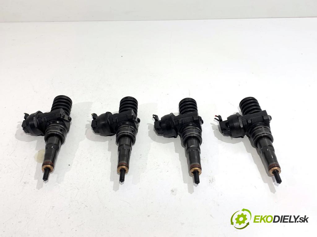 VW GOLF V liftback 2007 77 kW 1.9 TDI 1896 vstrekovače 038130073AG