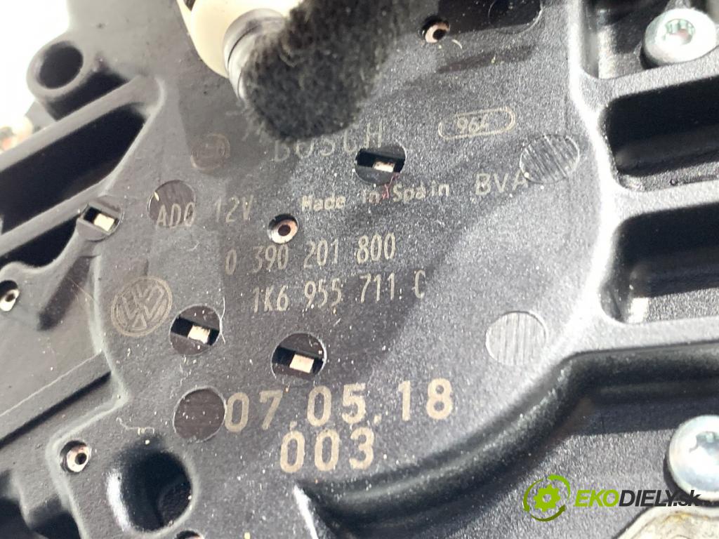 VW GOLF V liftback 2007 77 kW 1.9 TDI 1896 motor stěračů zadní část 1K6955711C