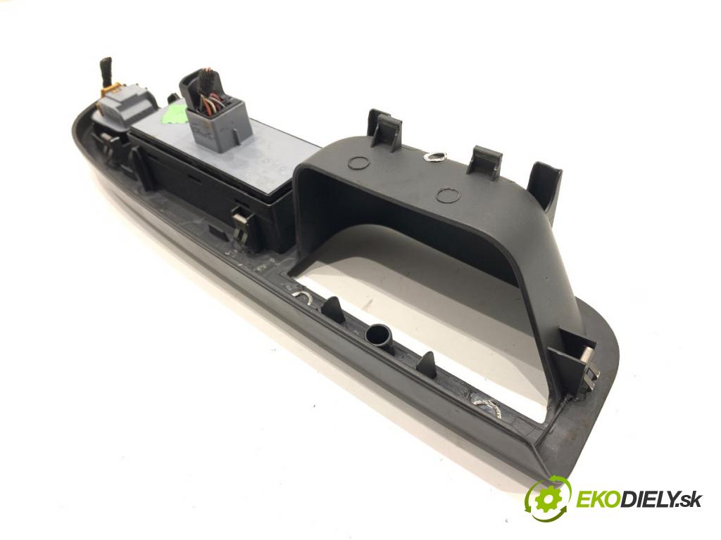 VW GOLF V liftback 2007 77 kW 1.9 TDI 1896 Prepínač okien 1K4868049C (Prepínacie páčky pod volantom)