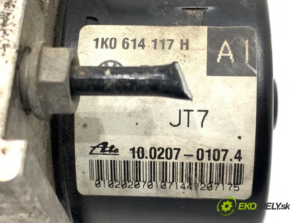 VW GOLF V liftback 2007 77 kW 1.9 TDI 1896 Pumpa ABS 1K0614117H (Pumpa ABS)