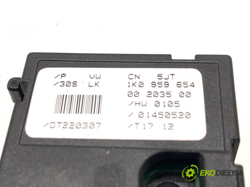 VW GOLF V liftback 2007 77 kW 1.9 TDI 1896 Snímač uhlu uhlu 1K0959654