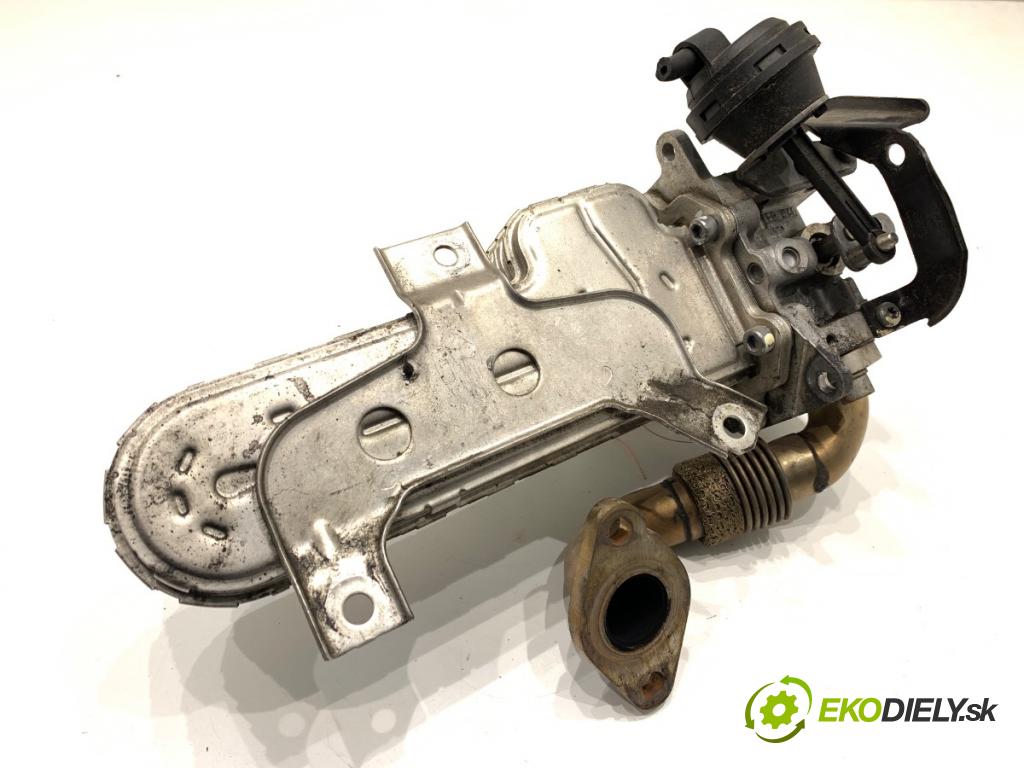 VW GOLF V liftback 2007 77 kW 1.9 TDI 1896 Chladič EGR 038131513AD