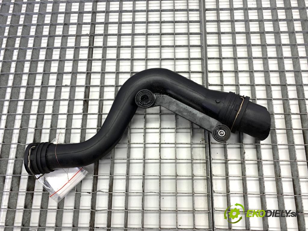 VW GOLF V liftback 2007 77 kW 1.9 TDI 1896 Rúra vzduchu 1K0145762CK