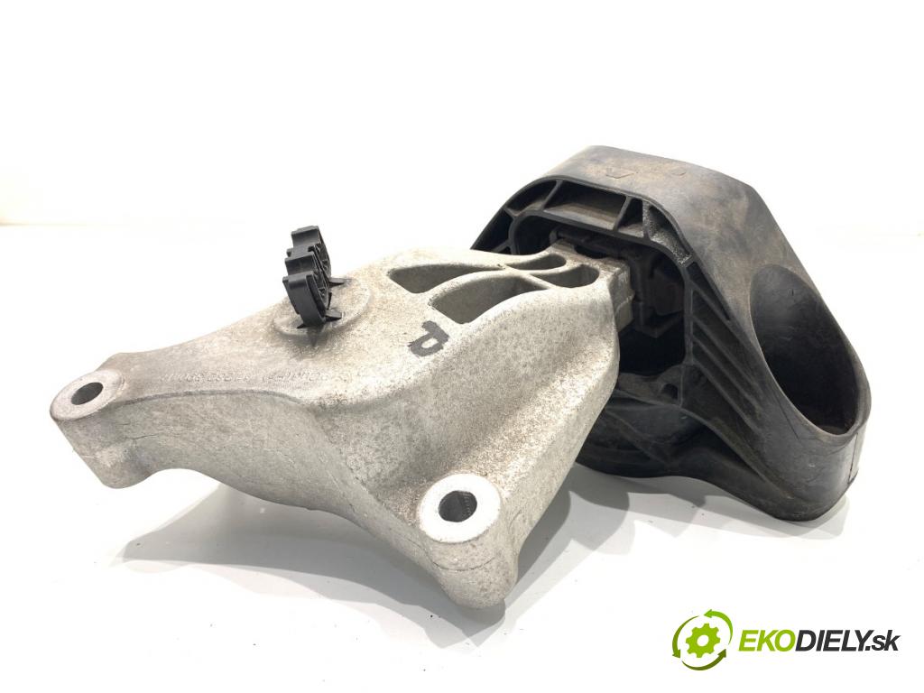 RENAULT CLIO V liftback 2020 74 kW 1.0 TCe 100 (B7MT) 999 Držiak Motor 112323904R