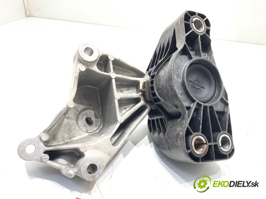 RENAULT CLIO V liftback 2020 74 kW 1.0 TCe 100 (B7MT) 999 Držiak Motor 112323904R