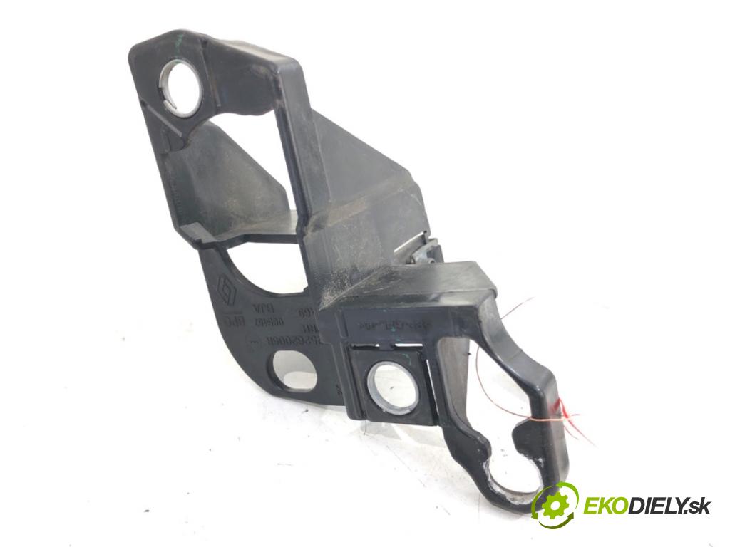 RENAULT CLIO V liftback 2020 74 kW 1.0 TCe 100 (B7MT) 999 Úchyt svetla pravy 625262005R